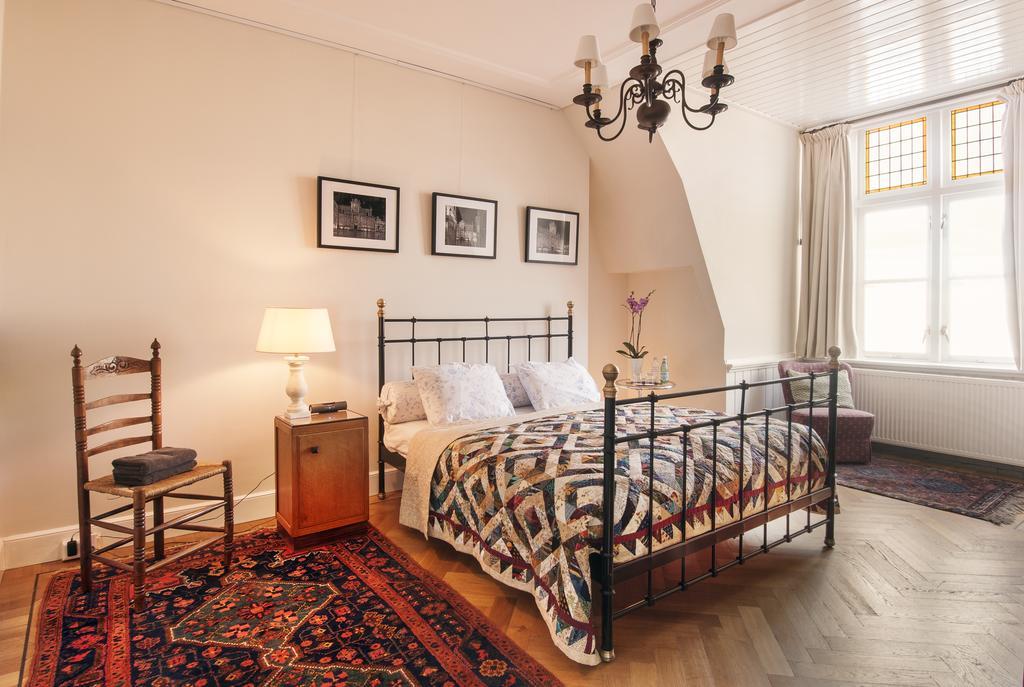 B&B De Schiedamse Suites Rum bild